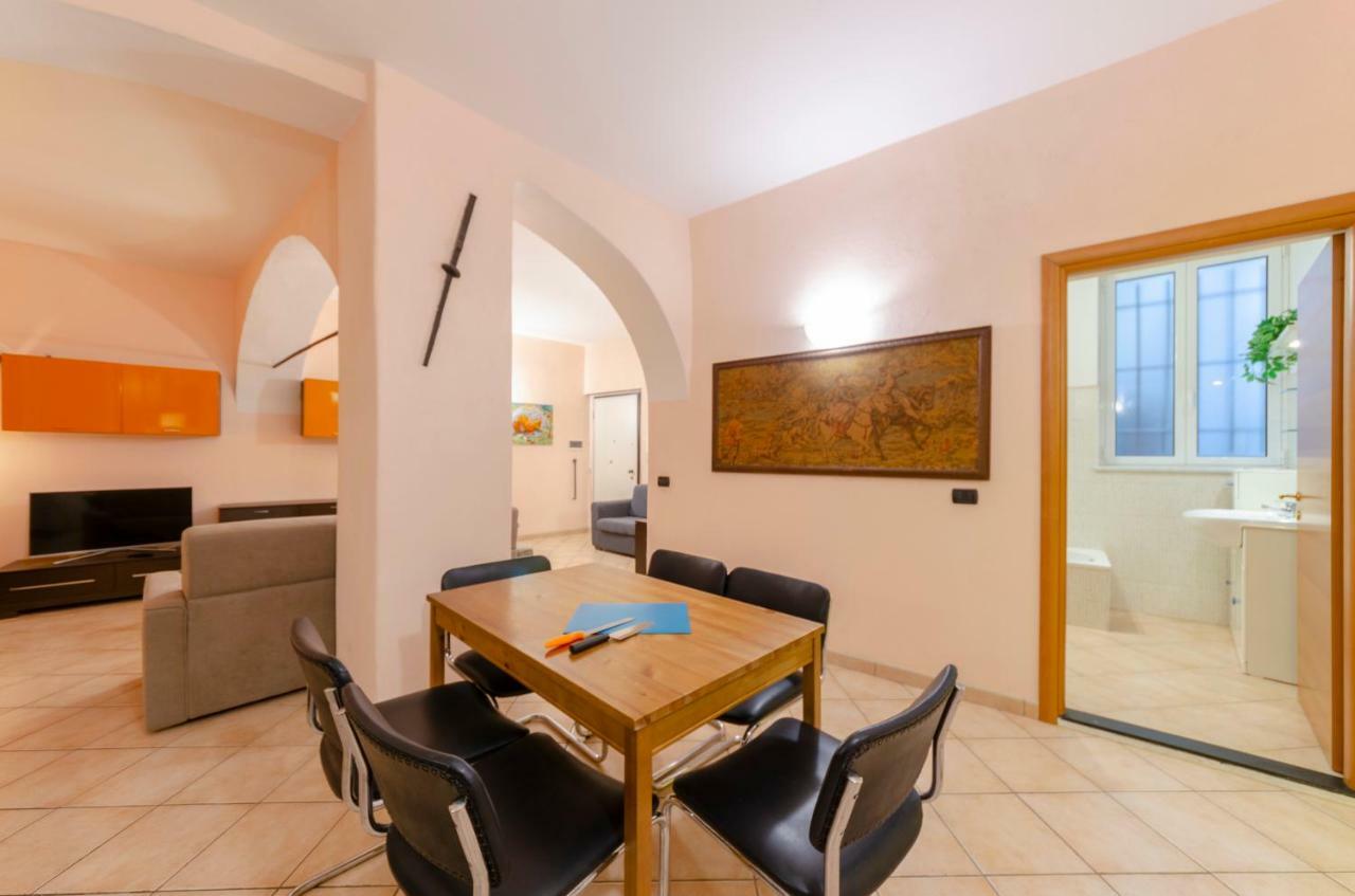 Joivy Warm Family Apt Near Porto Antico Apartment Genoa Exterior photo